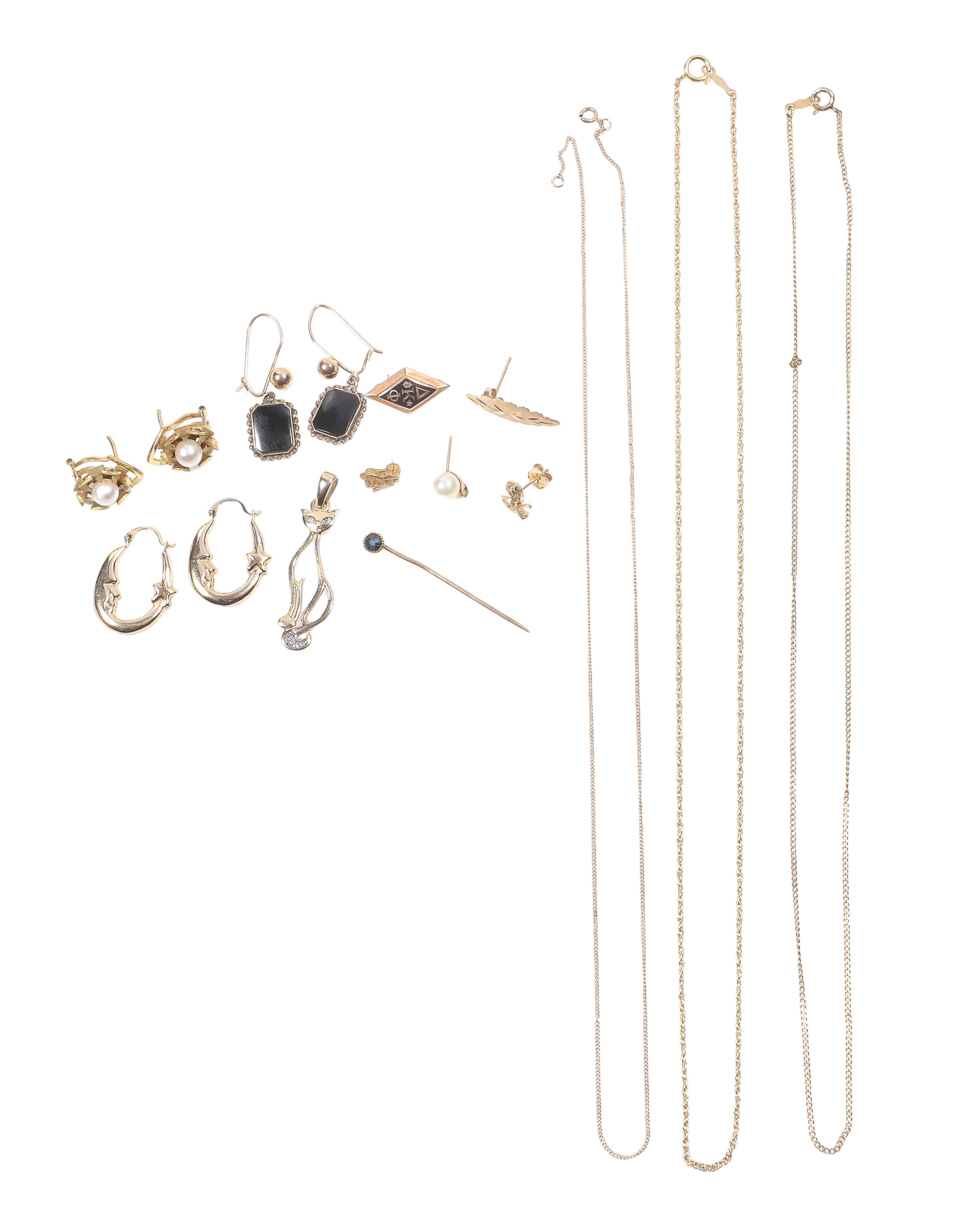 Varied gold earring, necklace and