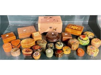Variety of wood and lacquerware