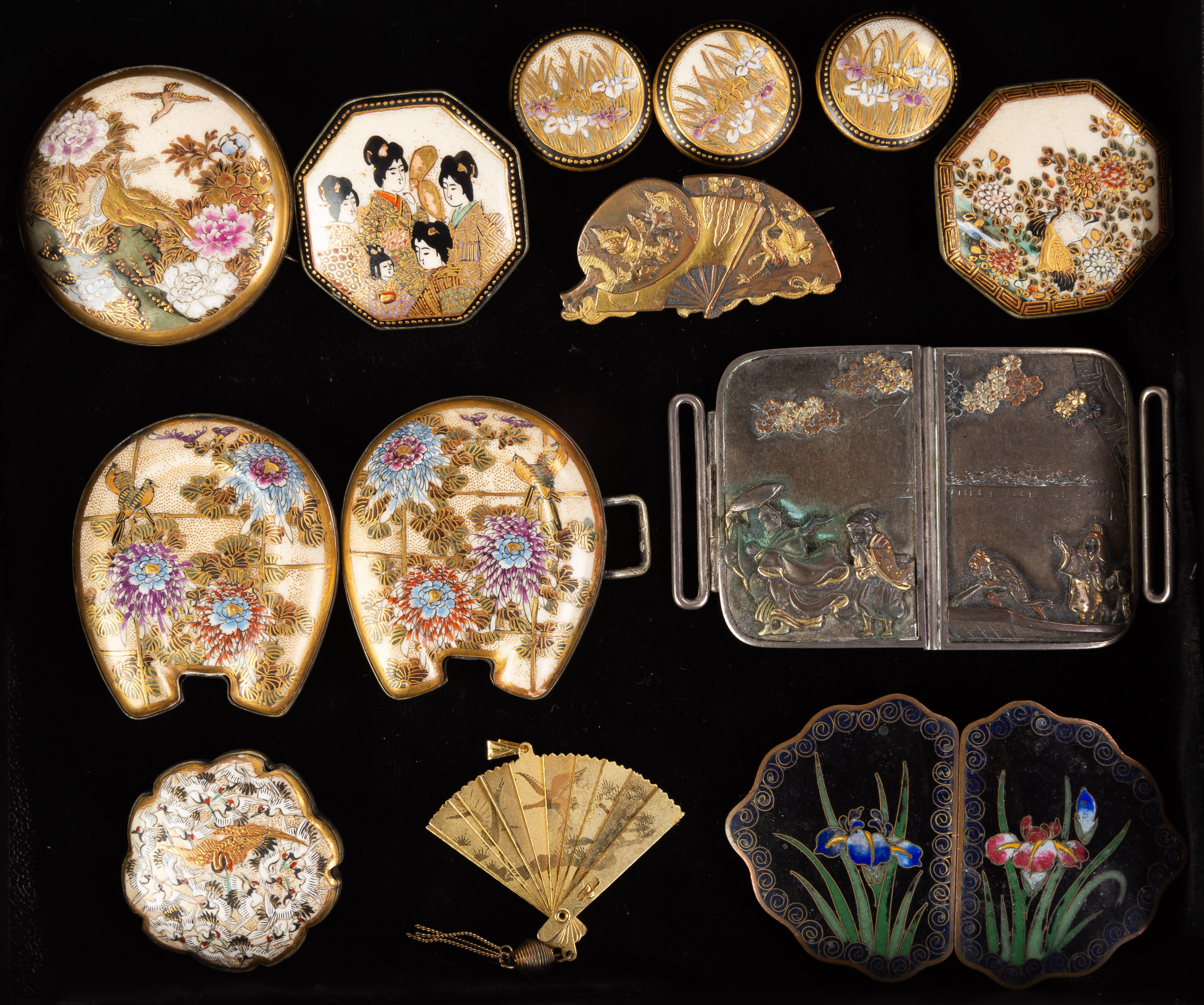 VARIOUS JAPANESE BUTTONS,