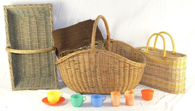 Various travelling rugs picnic