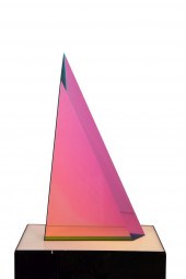 VASA MIHICH: TRIANGULAR SCULPT