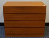 VATNE MOBLER MID-CENTURY MODER