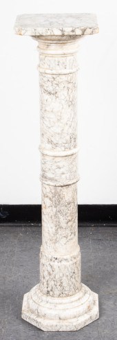 VEINED MARBLE DISPLAY COLUMN P