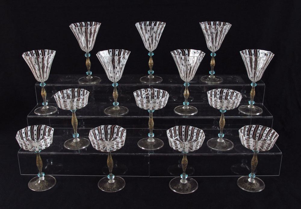 VENETIAN ART GLASS STEMWARE: 7 wine
