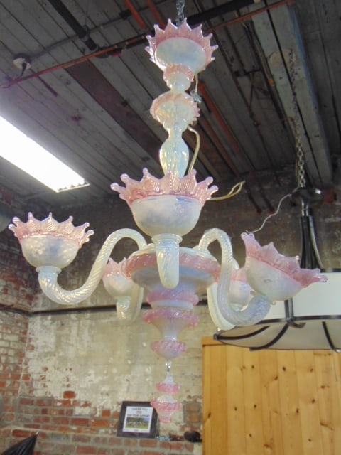 VENETIAN GLASS CHANDELIER, IN PINK,