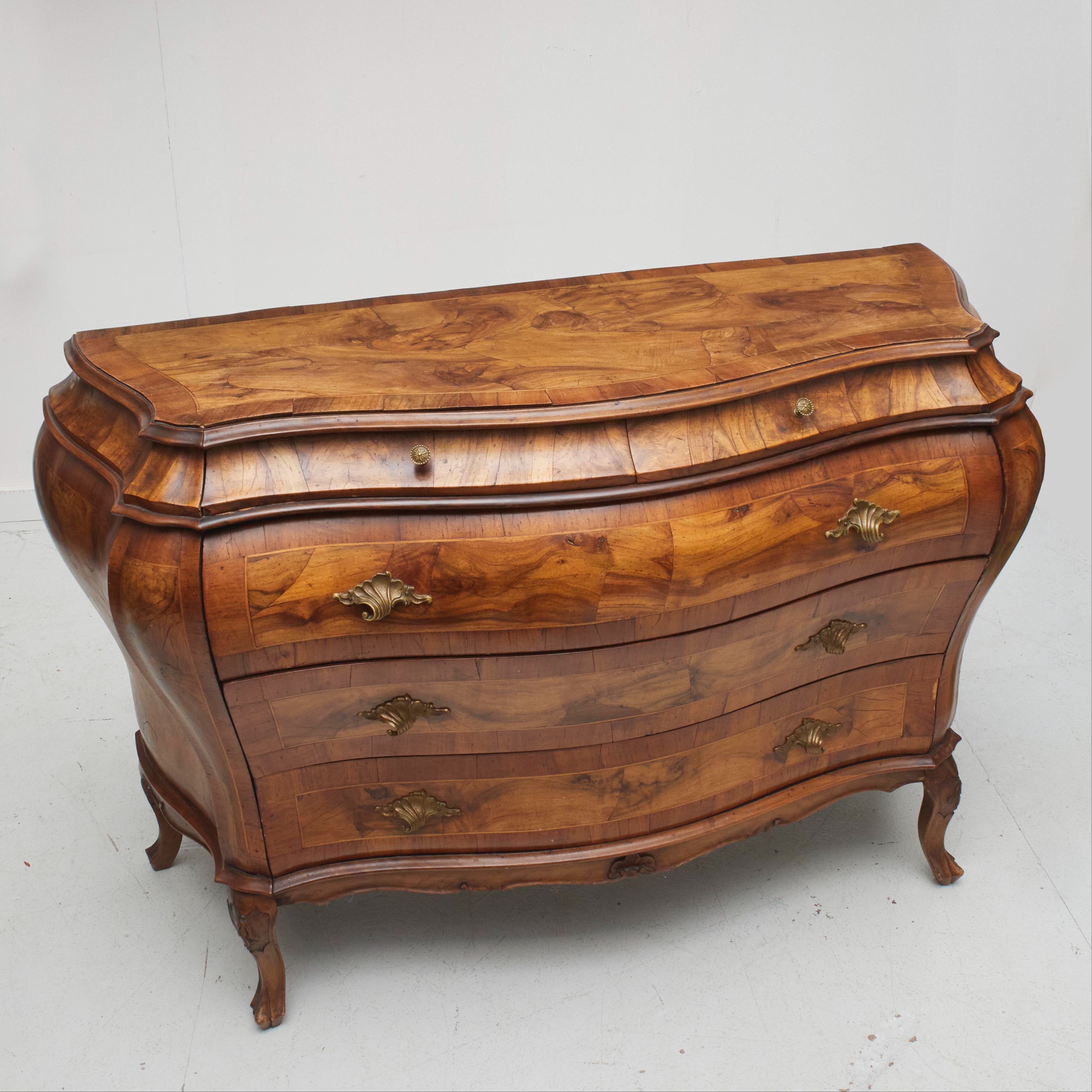 VENETIAN ROCOCO STYLE OLIVEWOOD