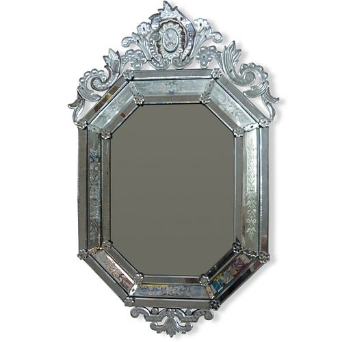 VENETIAN STYLE ETCHED GLASS WALL