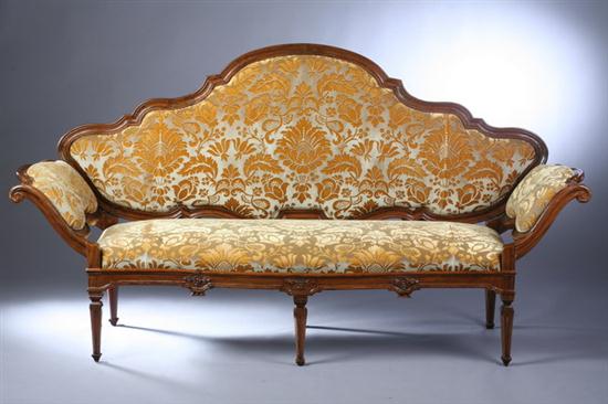 VENETIAN WALNUT CANAP? Early 18th