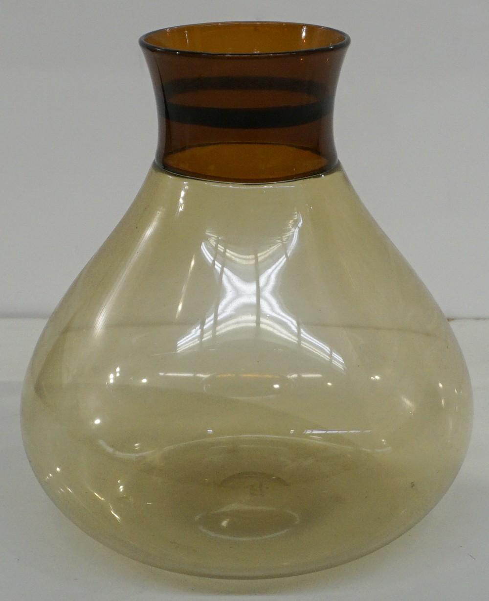 VENINI ITALIAN GLASS VASE, H: 9 1/2