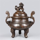 Very elaborate Vietnamese Nguy
