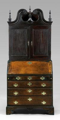 Very fine Connecticut Chippendale