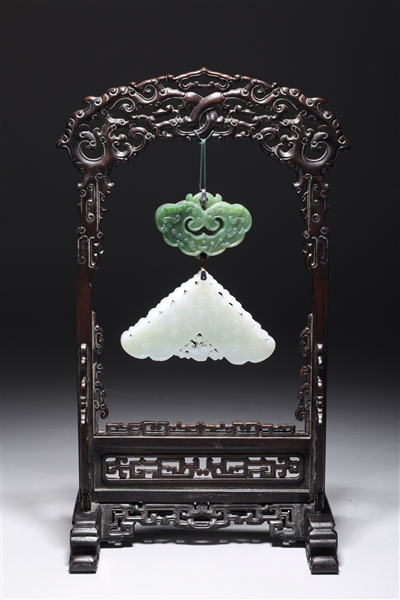 Very finely carved Chinese white