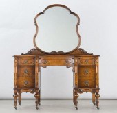 VERY GOOD WALNUT TWIN-PEDESTAL
