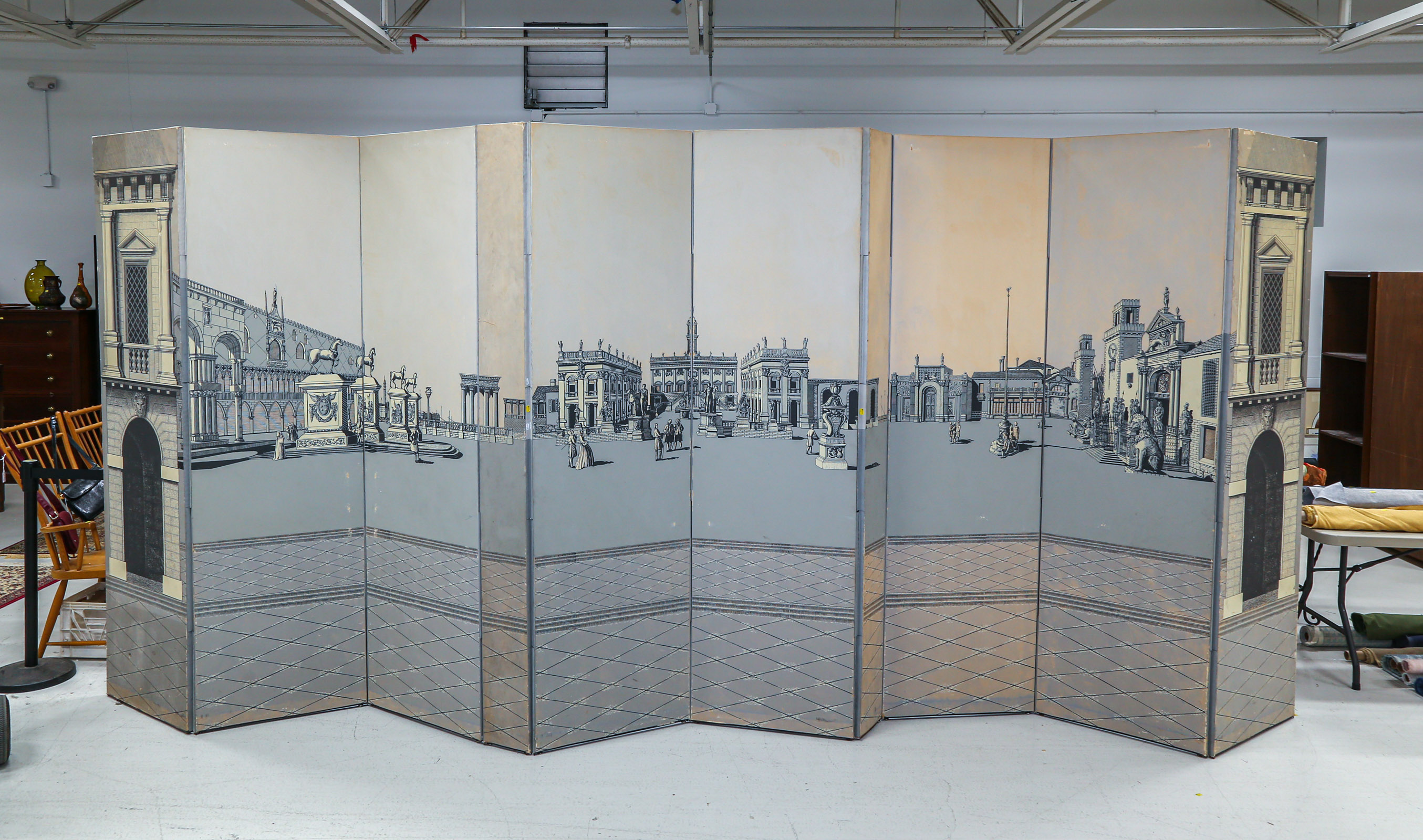 VERY LARGE THEATRICAL FOLDING