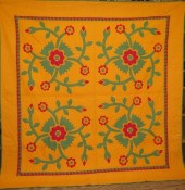 VIBRANT "WHIG ROSE" PATTERN AP