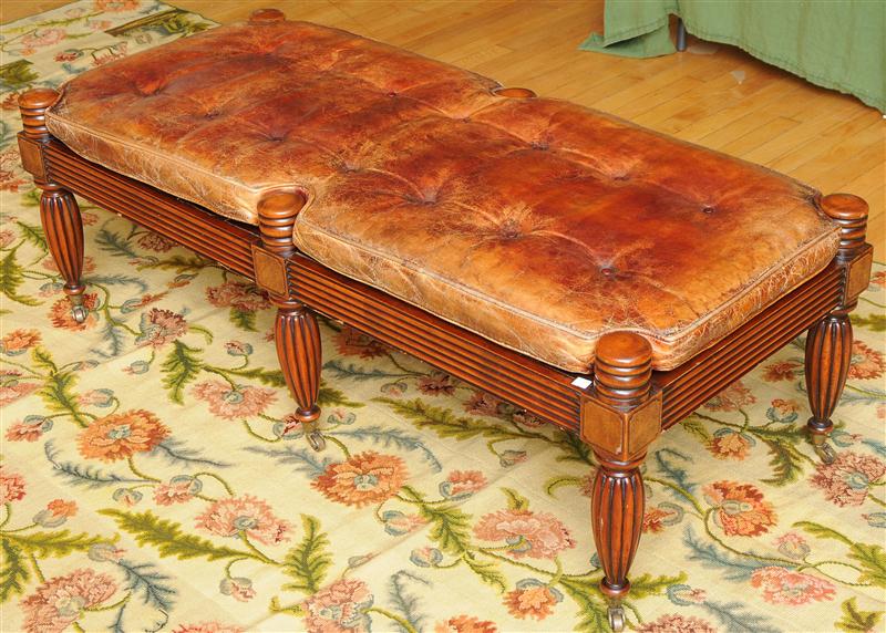 VICTOR STYLE MAHOGANY BENCH