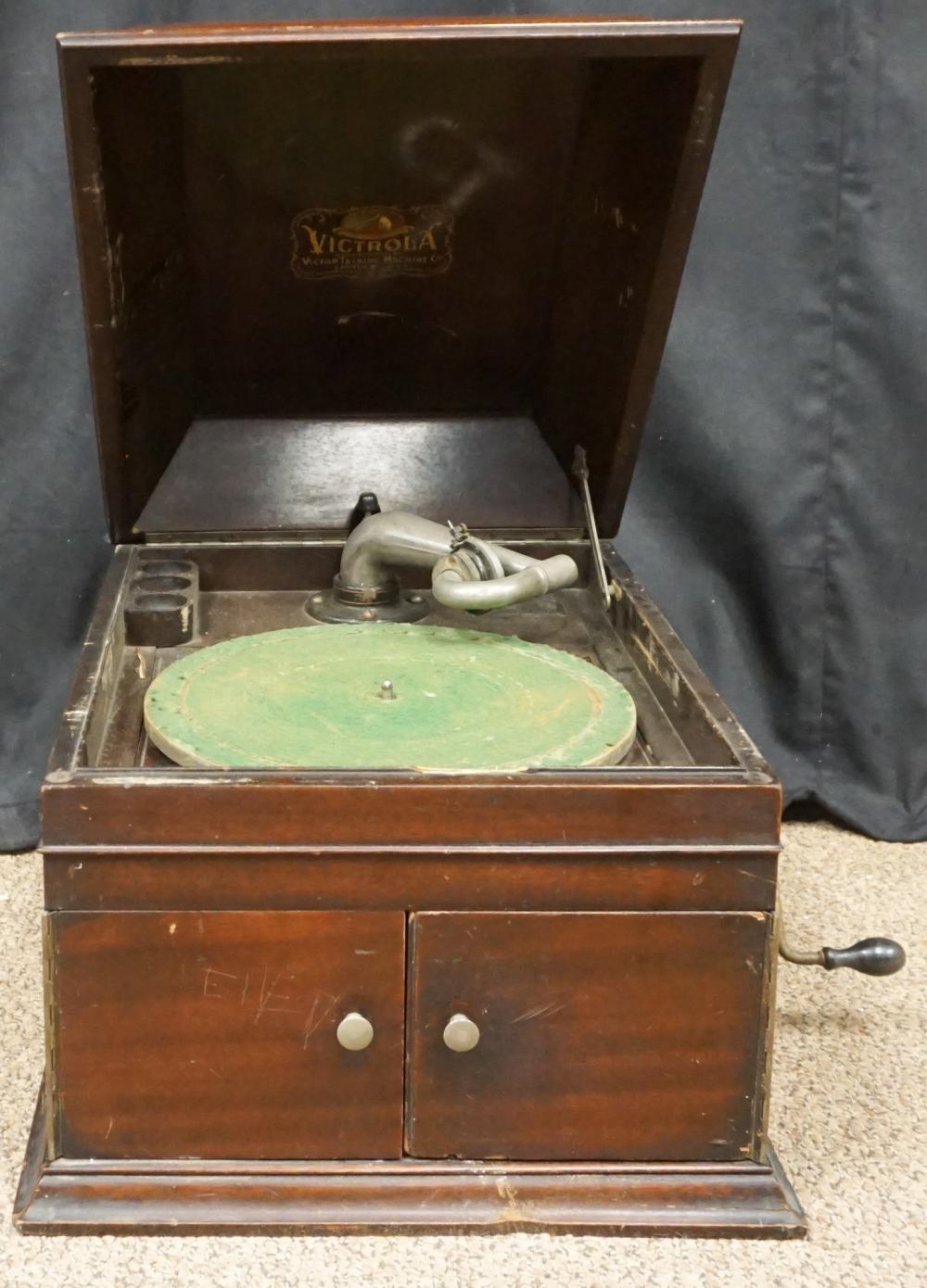 VICTOR TALKING MACHINE CO.