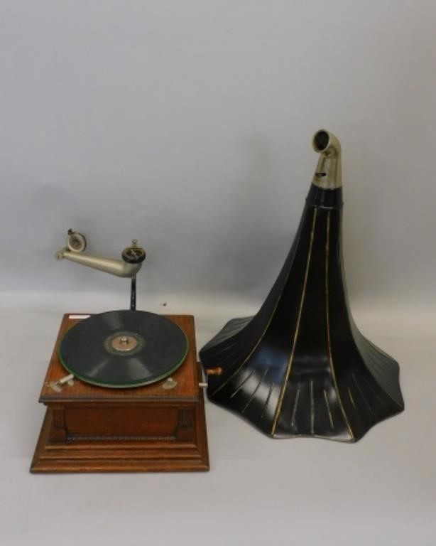 VICTOR TALKING MACHINE TYPE M