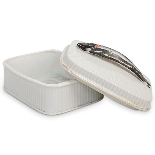 VICTORIA CZECH PORCELAIN SARDINE