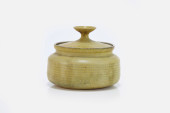 VICTORIA LITTLEJOHN, LIDDED VE