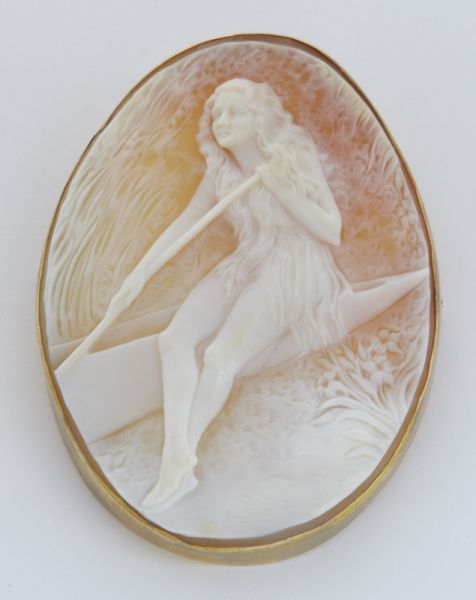 Victorian 10K gold and shell