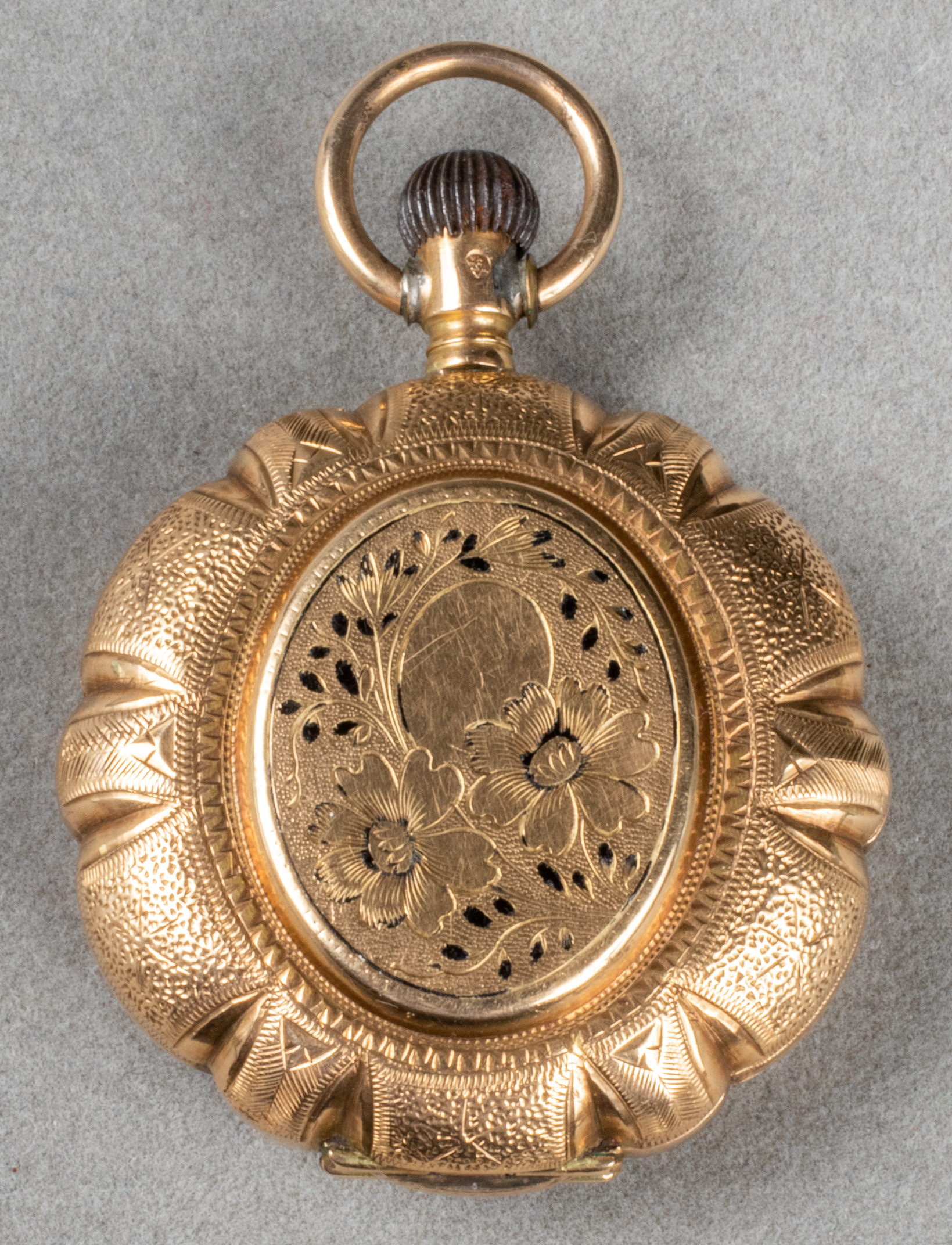 VICTORIAN 14K YELLOW GOLD ENAMEL