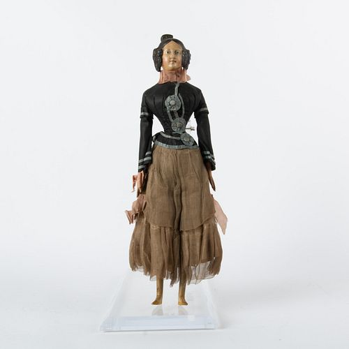 VICTORIAN 18" CARVED WOOD