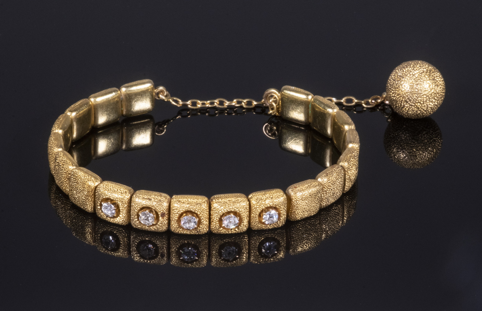 VICTORIAN 18K GOLD BRACELET