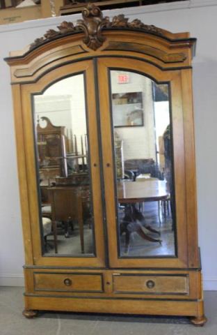 Victorian 2 Door Over 2 Drawer