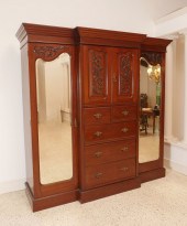 VICTORIAN 4 DOOR ARMOIRE 2 WIT