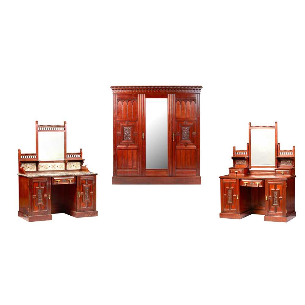 VICTORIAN AESTHETIC PERIOD MAHOGANY