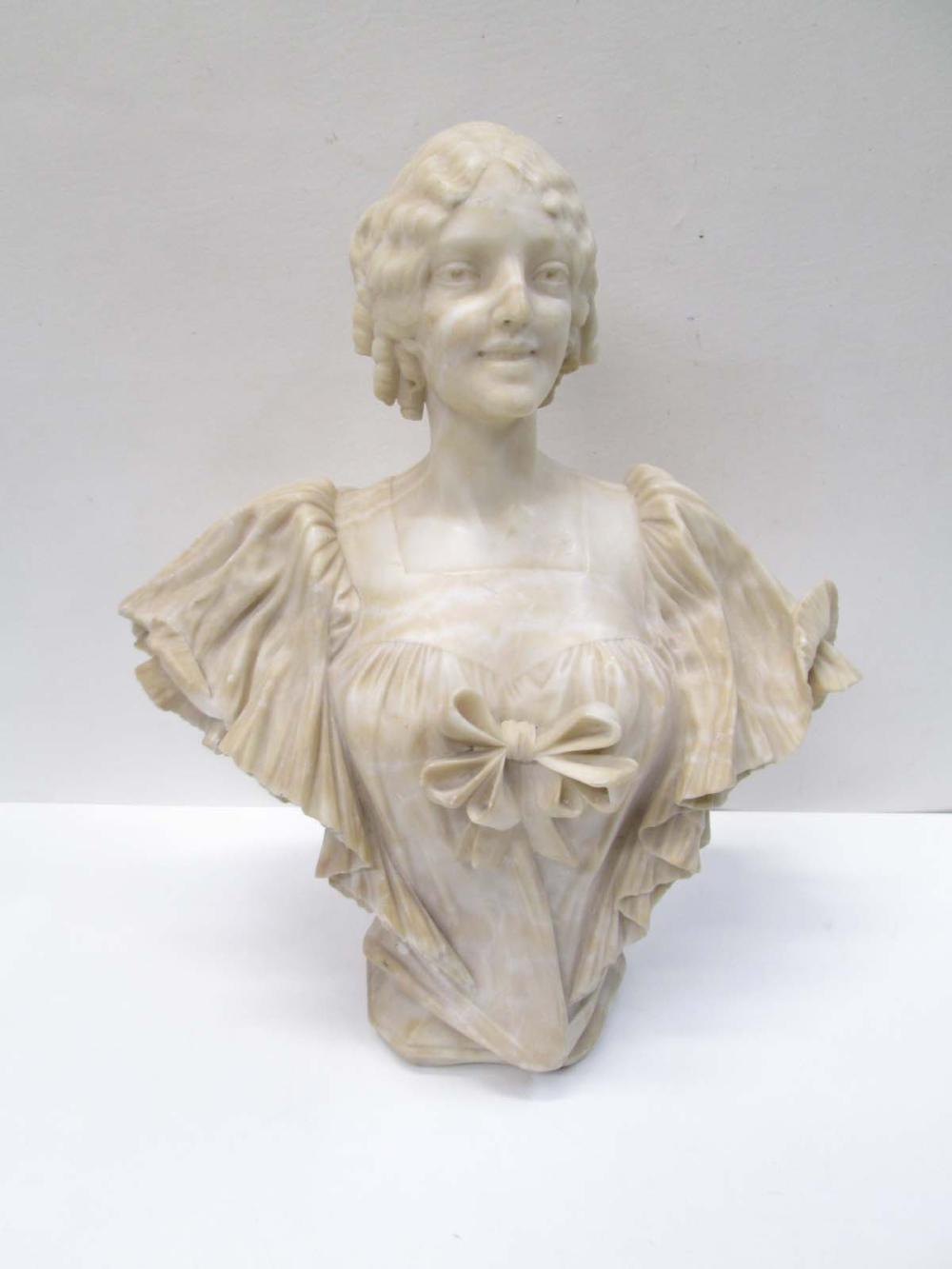 VICTORIAN ALABASTER BUST OF A YOUNG