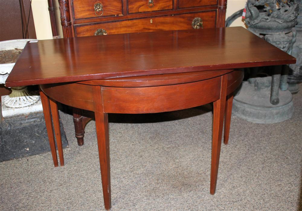 VICTORIAN AMERICAN PETITE WHITE
