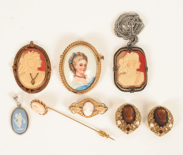 Victorian and later cameo jewelry