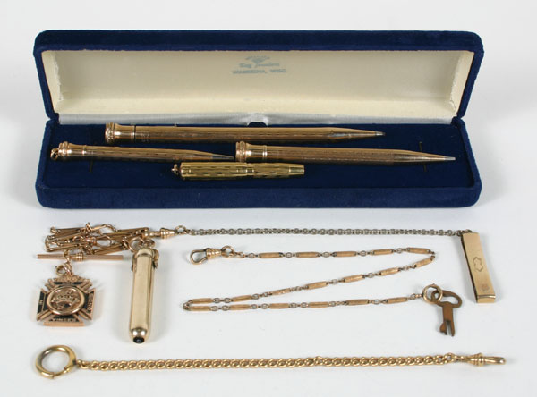 Victorian assortment gold watch