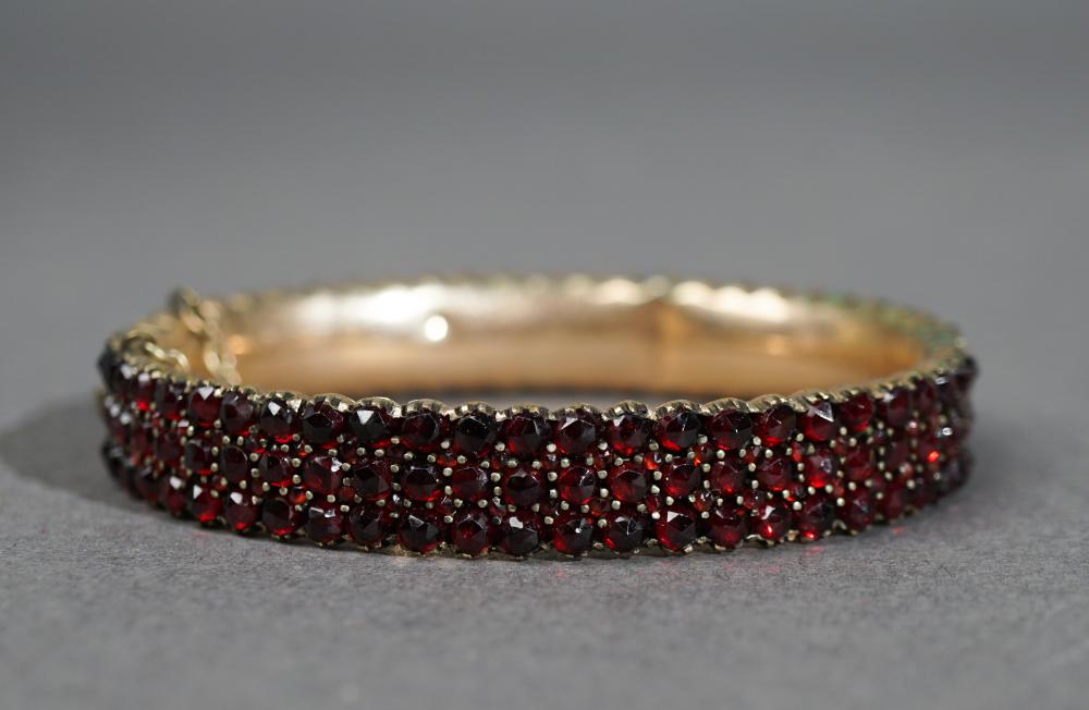 VICTORIAN BASE METAL AND GARNET
