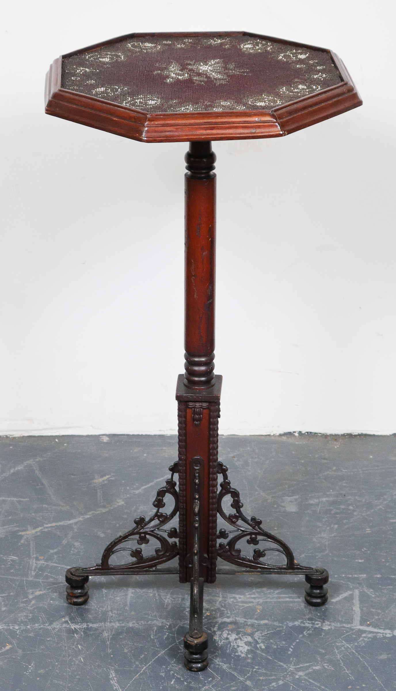 VICTORIAN BEADED OCTAGONAL TILT TOP