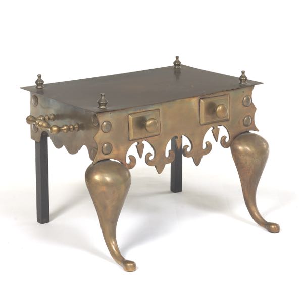 VICTORIAN BRASS KETTLE STAND  12 ¼"