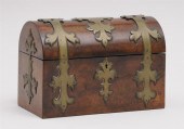 VICTORIAN BRASS-MOUNTED BURR W
