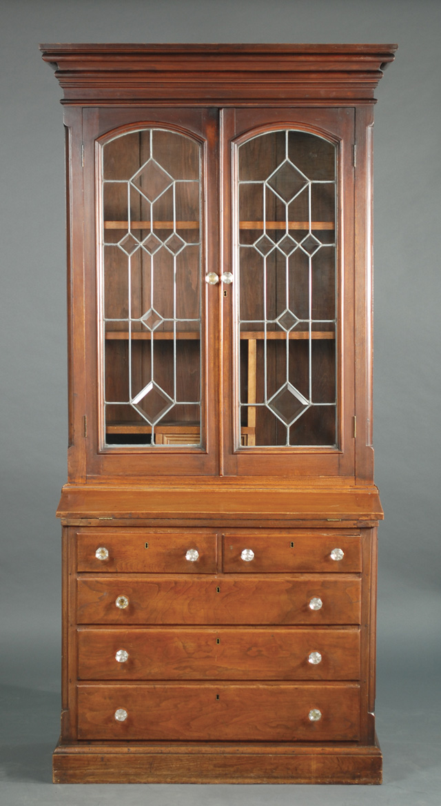 VICTORIAN BUREAU SECRETARY American