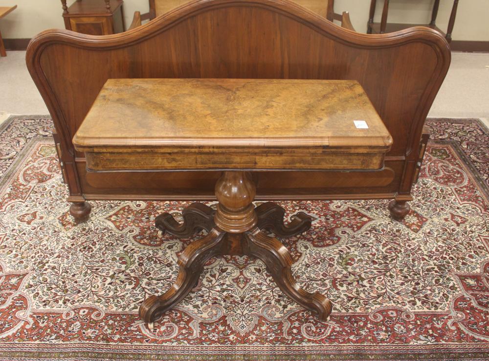 VICTORIAN BURL WALNUT