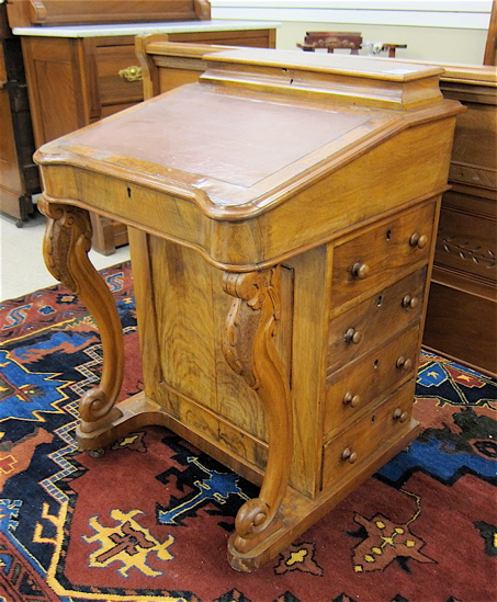 VICTORIAN BURL WALNUT DAVENPORT