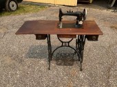 Victorian ca. 1890s treadle se