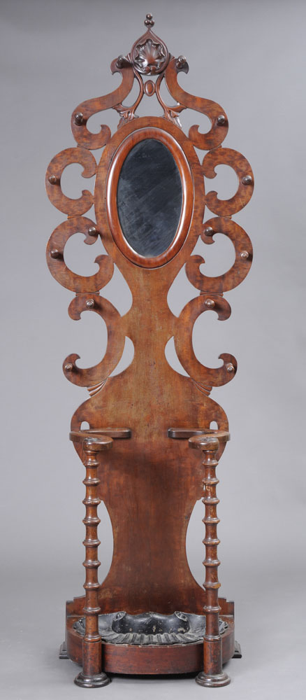 VICTORIAN CARVED MAHOGANY HALL TREE