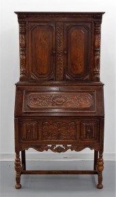 VICTORIAN CARVED WALNUT RENAIS