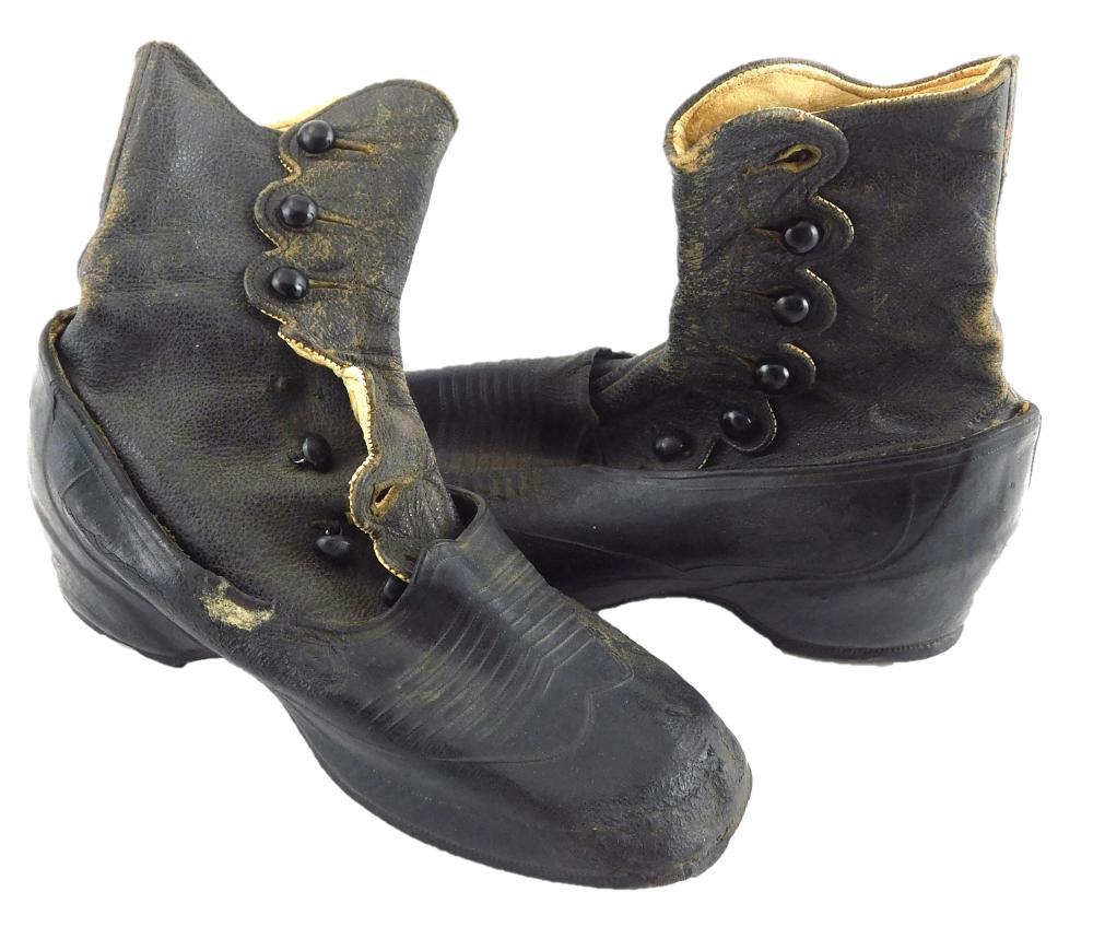 VICTORIAN CHILD'S SHOES, NEW