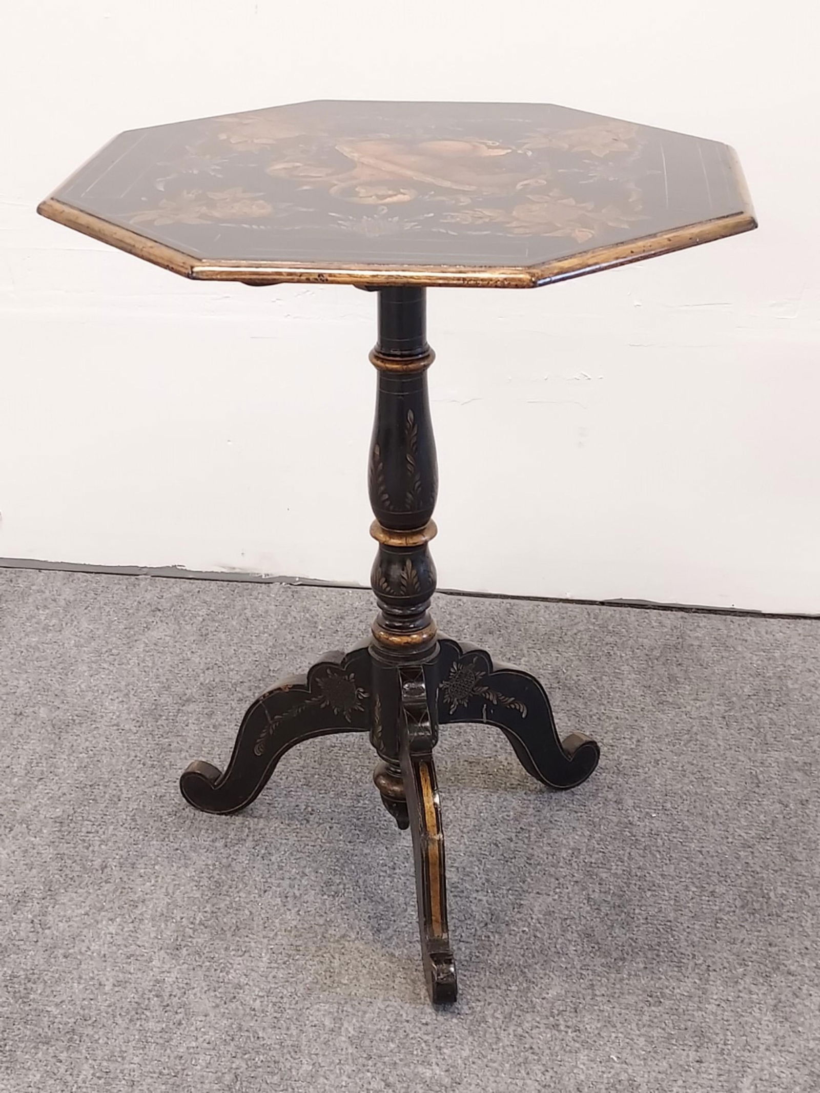VICTORIAN CHINOISERIE BLACK LACQUER
