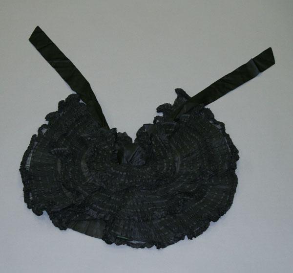 Victorian clothing; ruffles and