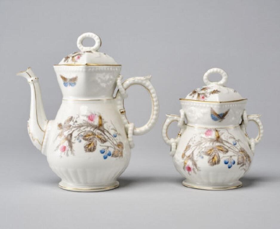 VICTORIAN COFFEE POT & SUGARA