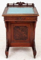 VICTORIAN DAVENPORT DESK Victo